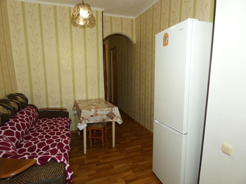 Квартира В Пицунде На Агрба 19 К1 Apartamento Pitsunda Exterior foto