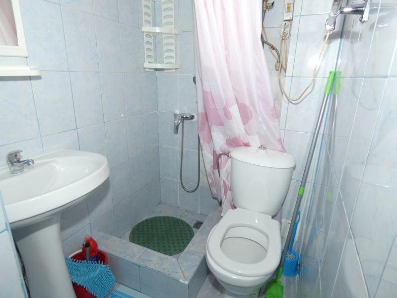 Квартира В Пицунде На Агрба 19 К1 Apartamento Pitsunda Exterior foto